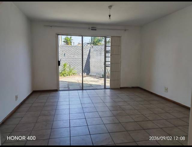 2 BEDROOM DUPLEX FOR SALE IN LANSDOWNE